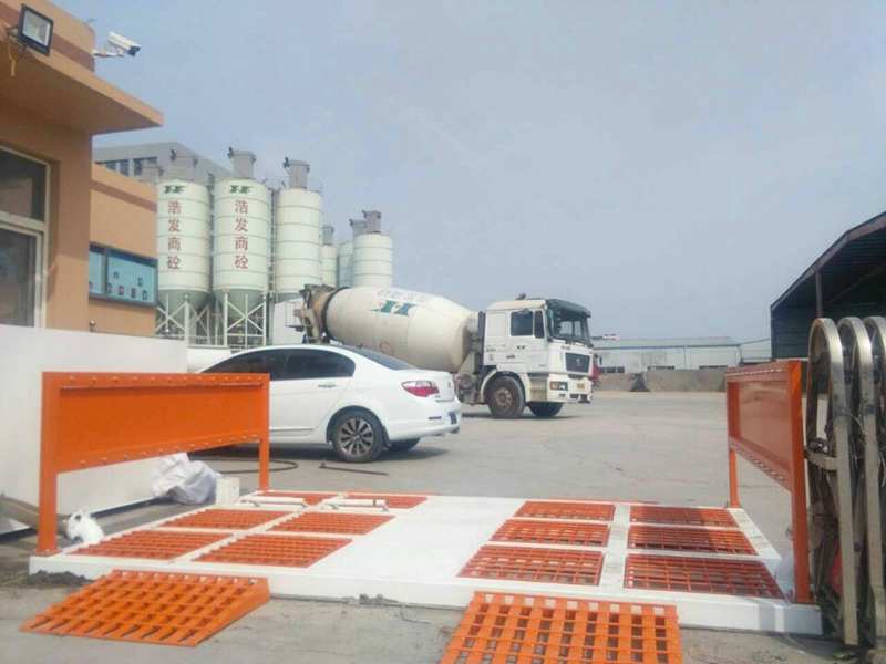 隧道式洗車通道-青島浩發(fā)混凝土機(jī)械安裝工程洗車...