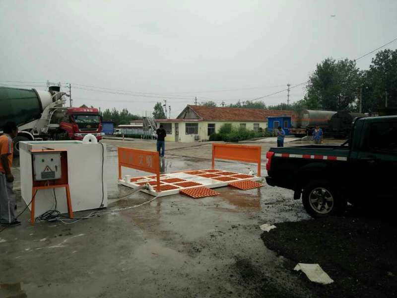 隧道式洗車通道-日照公路管理局 工程洗車機(jī)案例